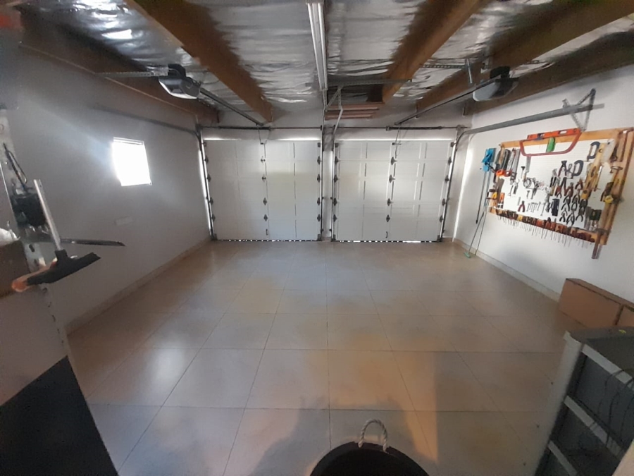 To Let 4 Bedroom Property for Rent in Croydon Vineyard Estate Western Cape